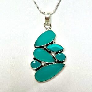 Chalcedony 925 Gemstone Pendant